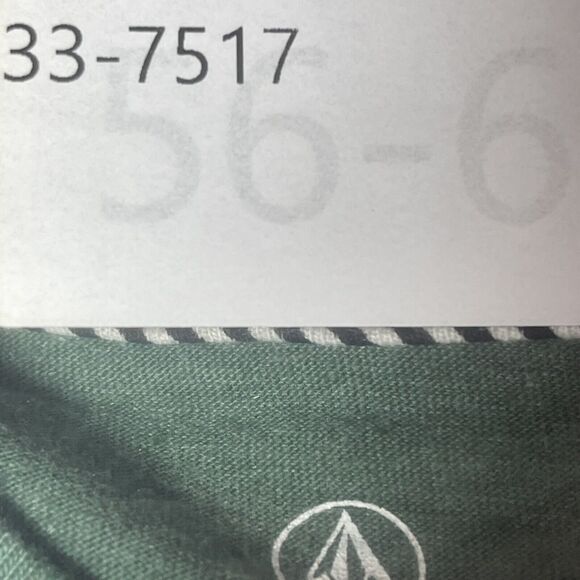 Volcom Girls Medium 8/10 Green Long Sleeve Shirt Palm Tree Logo NWT Casual - Picture 9 of 9